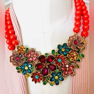 Heidi Daus 🆕 “Flower Show” Coral color hand strung beaded Necklace